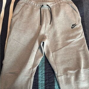 Nike Men's Gray Sweatpants